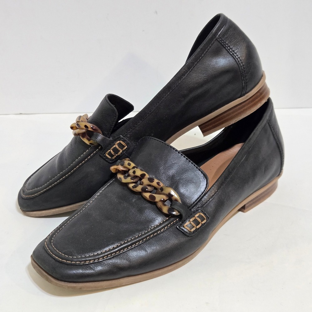 Clarks Loafers Sarafyna 10 wide Black Leather Tortoise Chain Flat Shoes Office